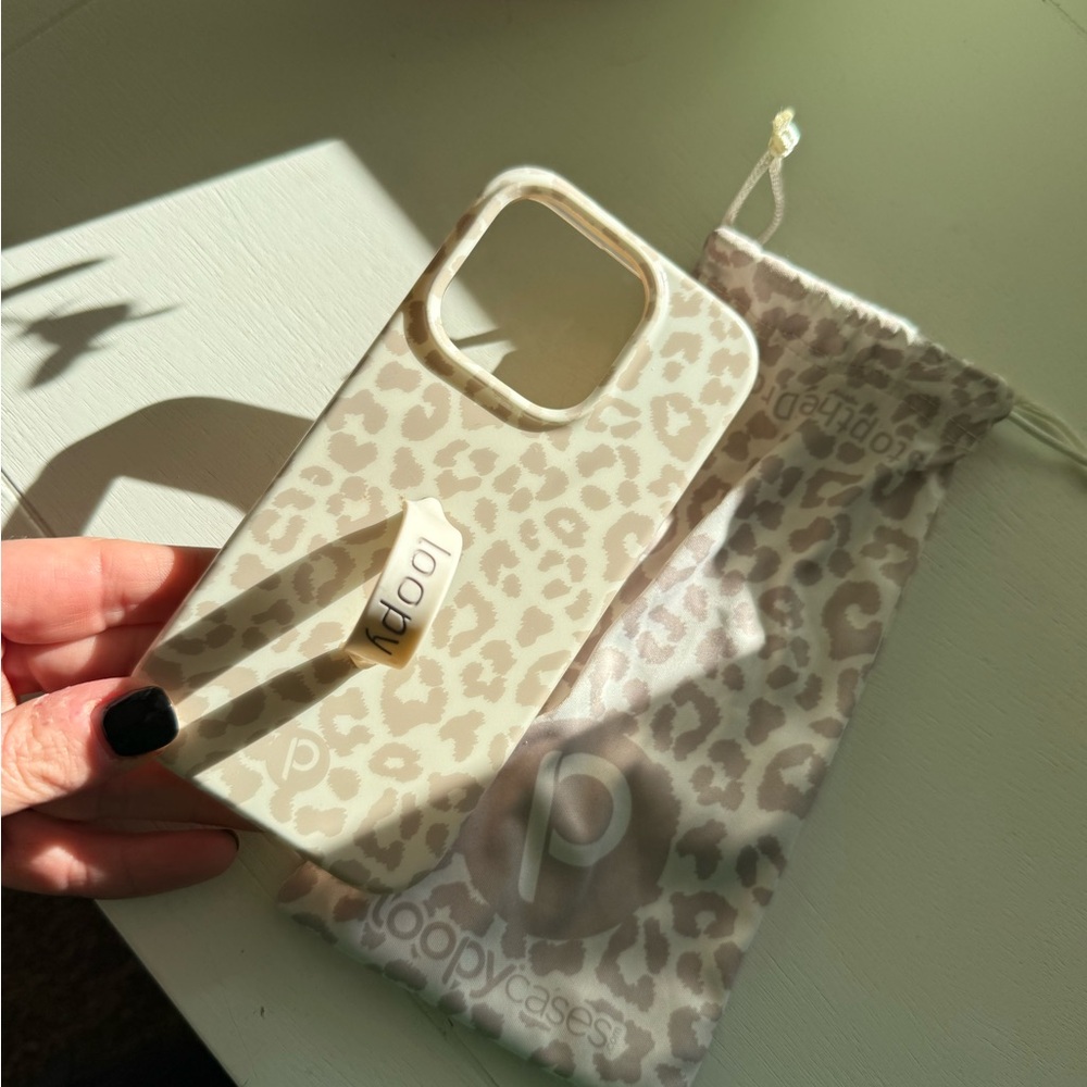 Loopy Leopard Print Phone Case for iPhone 15 pro